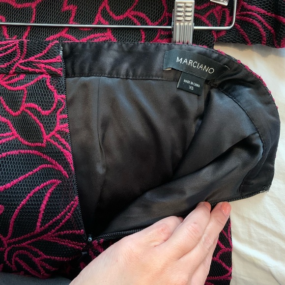 2 piece crop top and high waisted skirt. Worn once excellent condition - Picture 5 of 8